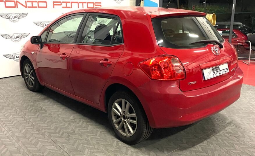 TOYOTA AURIS 2.0 DIESEL