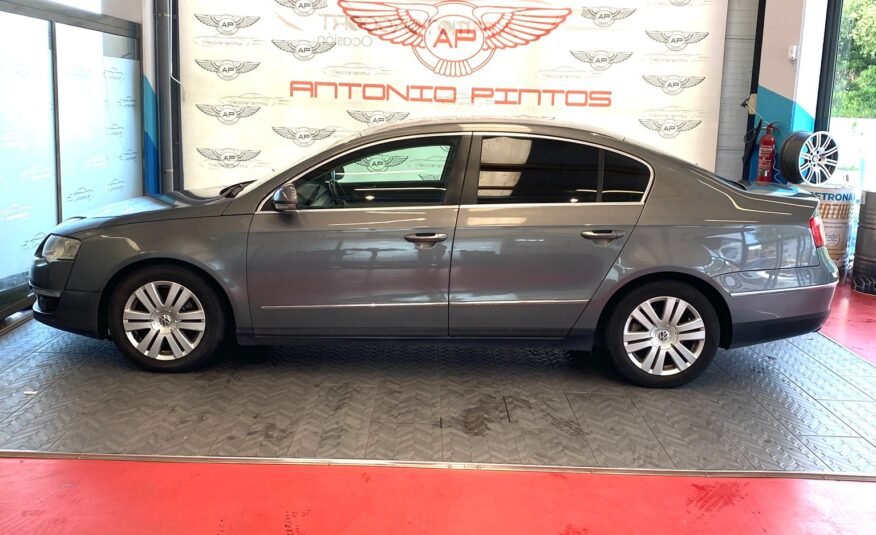 VOLKSWAGEN PASSAT 2.0 TDI