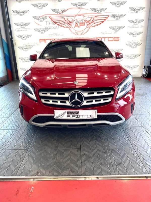 MERCEDES-BENZ GLA 2.0D