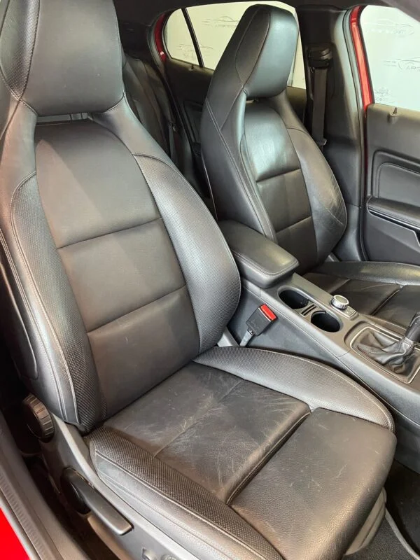 MERCEDES-BENZ GLA 2.0D