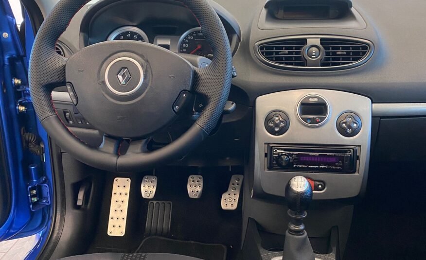 RENAULT CLIO 2.0 16V SPORT