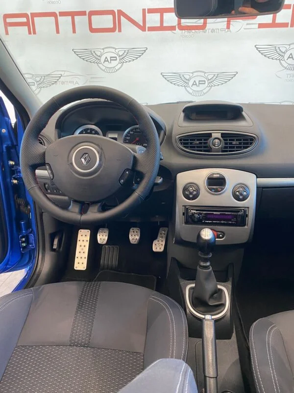 RENAULT CLIO 2.0 16V SPORT