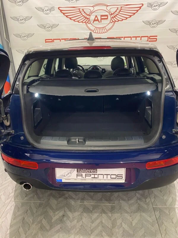 MINI CLUBMAN COOPER D