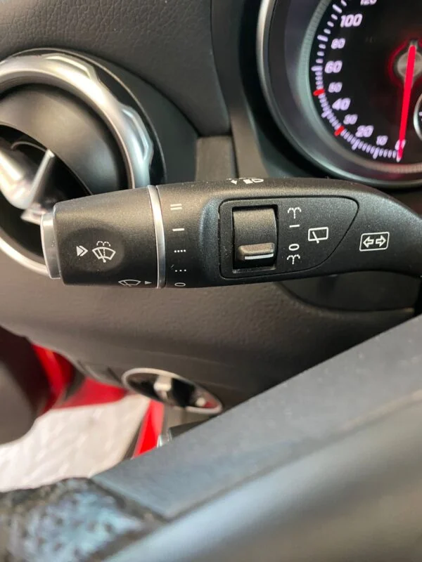 MERCEDES-BENZ GLA 2.0D