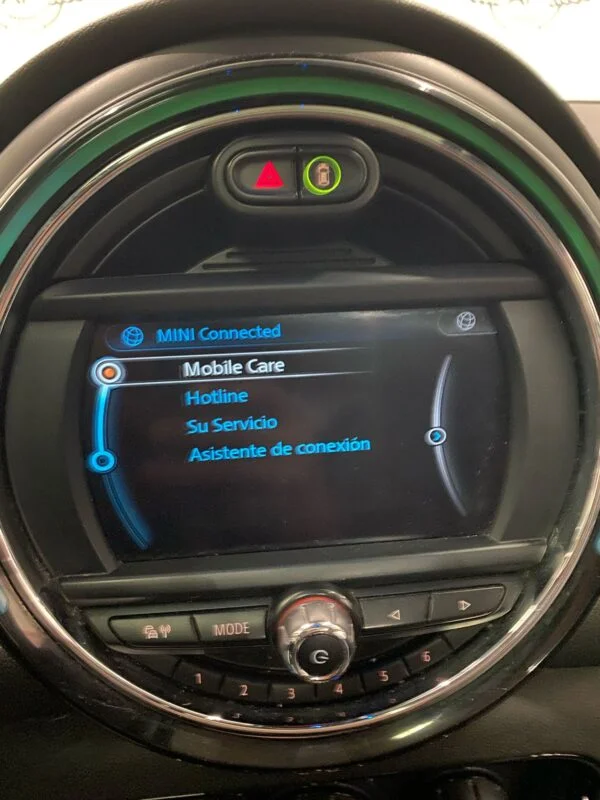 MINI CLUBMAN COOPER D