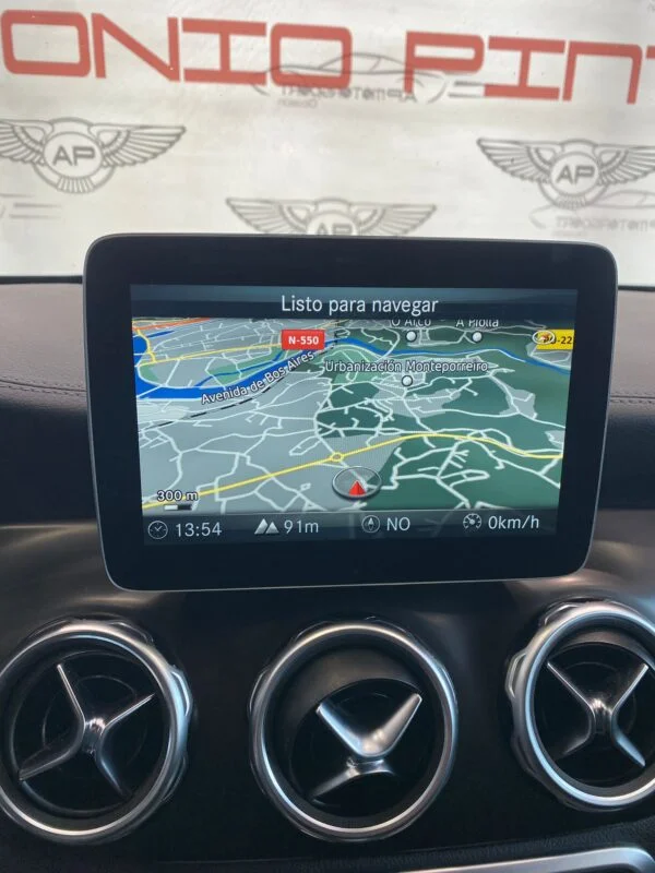 MERCEDES-BENZ GLA 2.0D