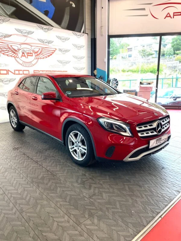 MERCEDES-BENZ GLA 2.0D