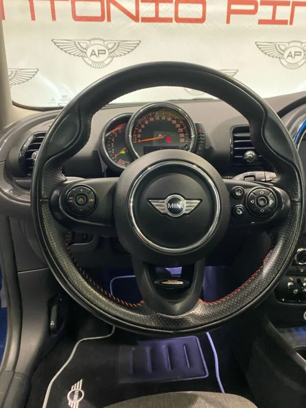 MINI CLUBMAN COOPER D