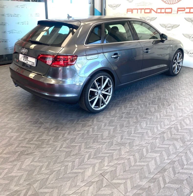 AUDI A3 SPORTBACK 2.0 TDI SLINE