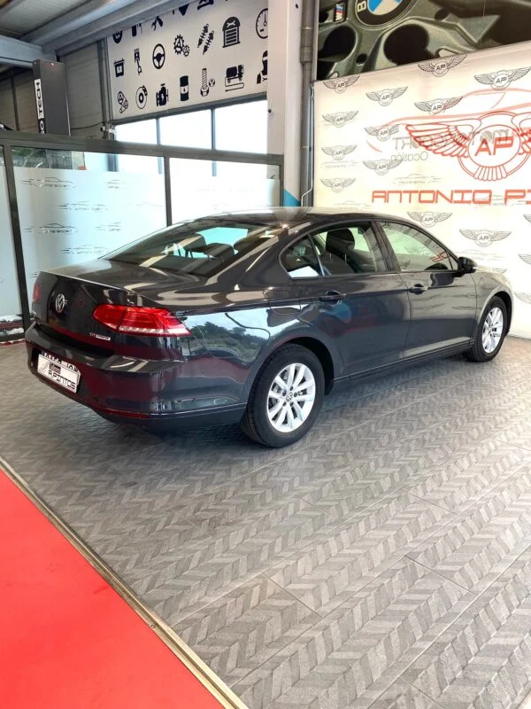 VOLKSWAGEN PASSAT 1.6 TDI