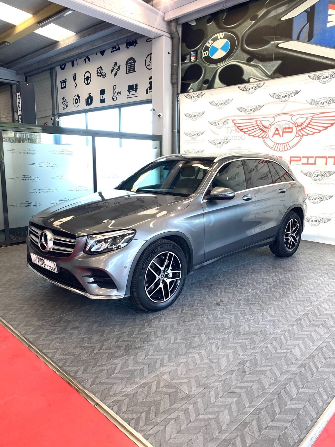 MERCEDES-BENZ GLC 250