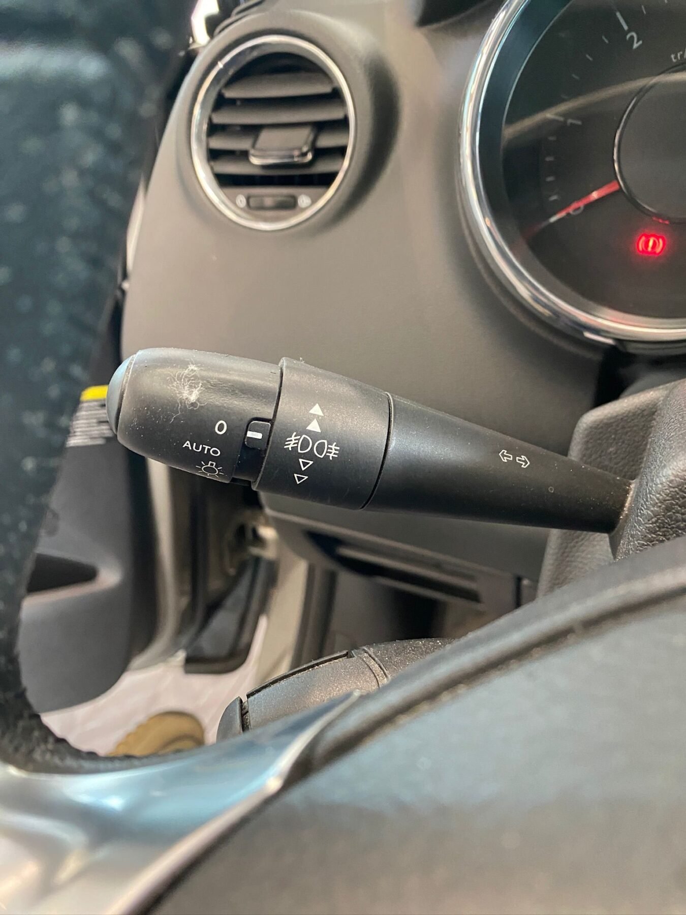 PEUGEOT 3008 1.6 HDI 120CV