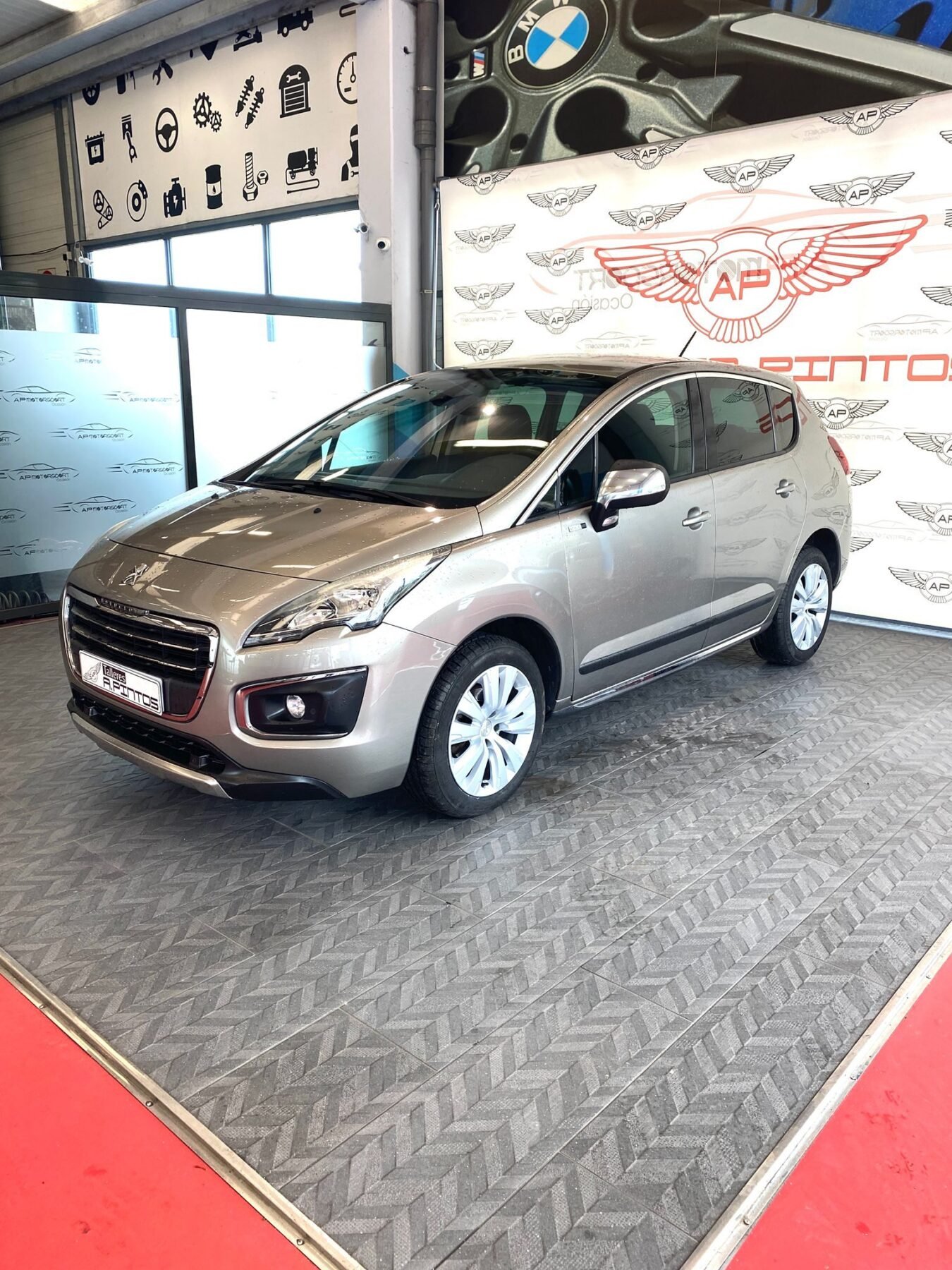 PEUGEOT 3008 1.6 HDI 120CV
