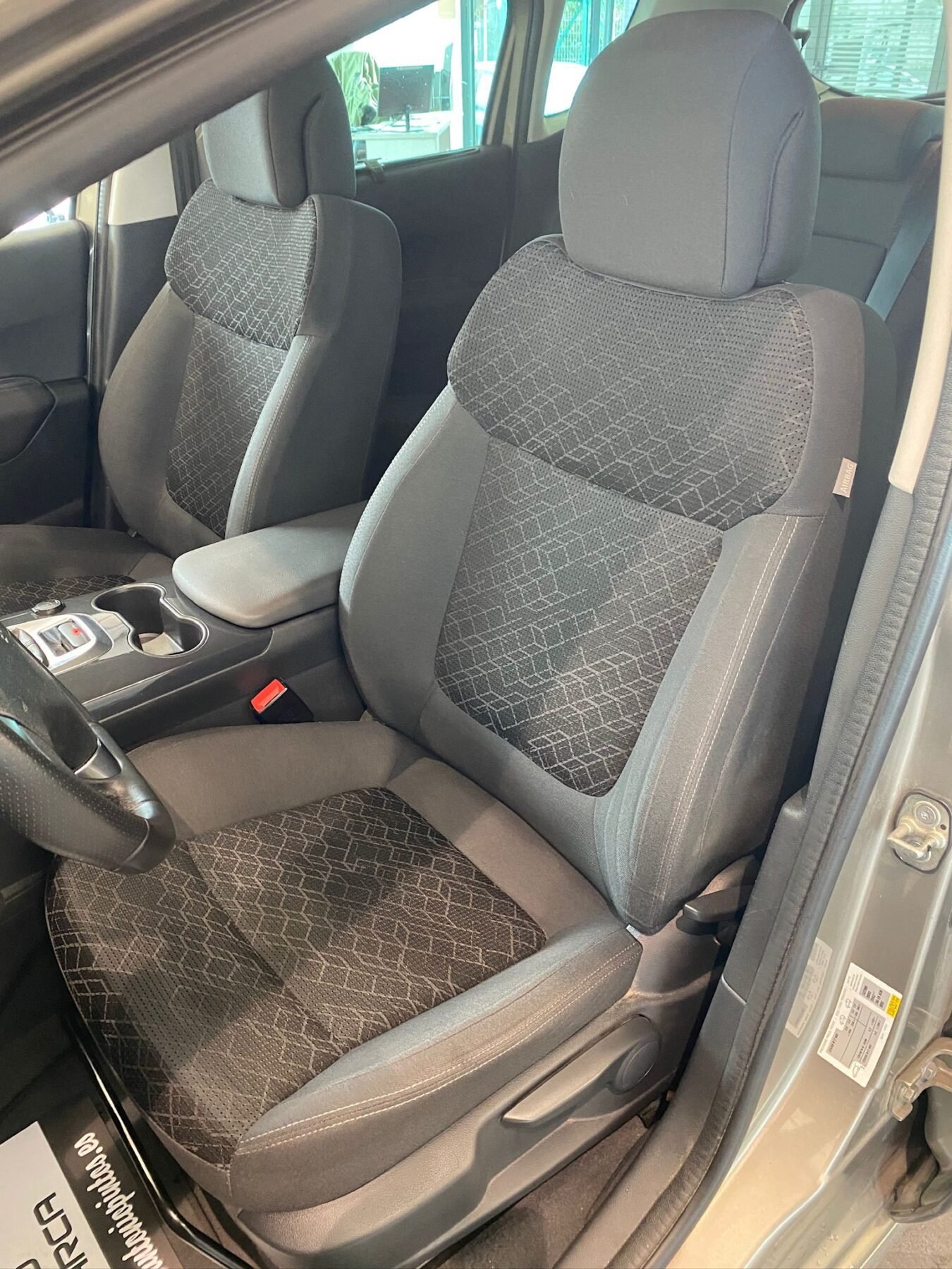 PEUGEOT 3008 1.6 HDI 120CV