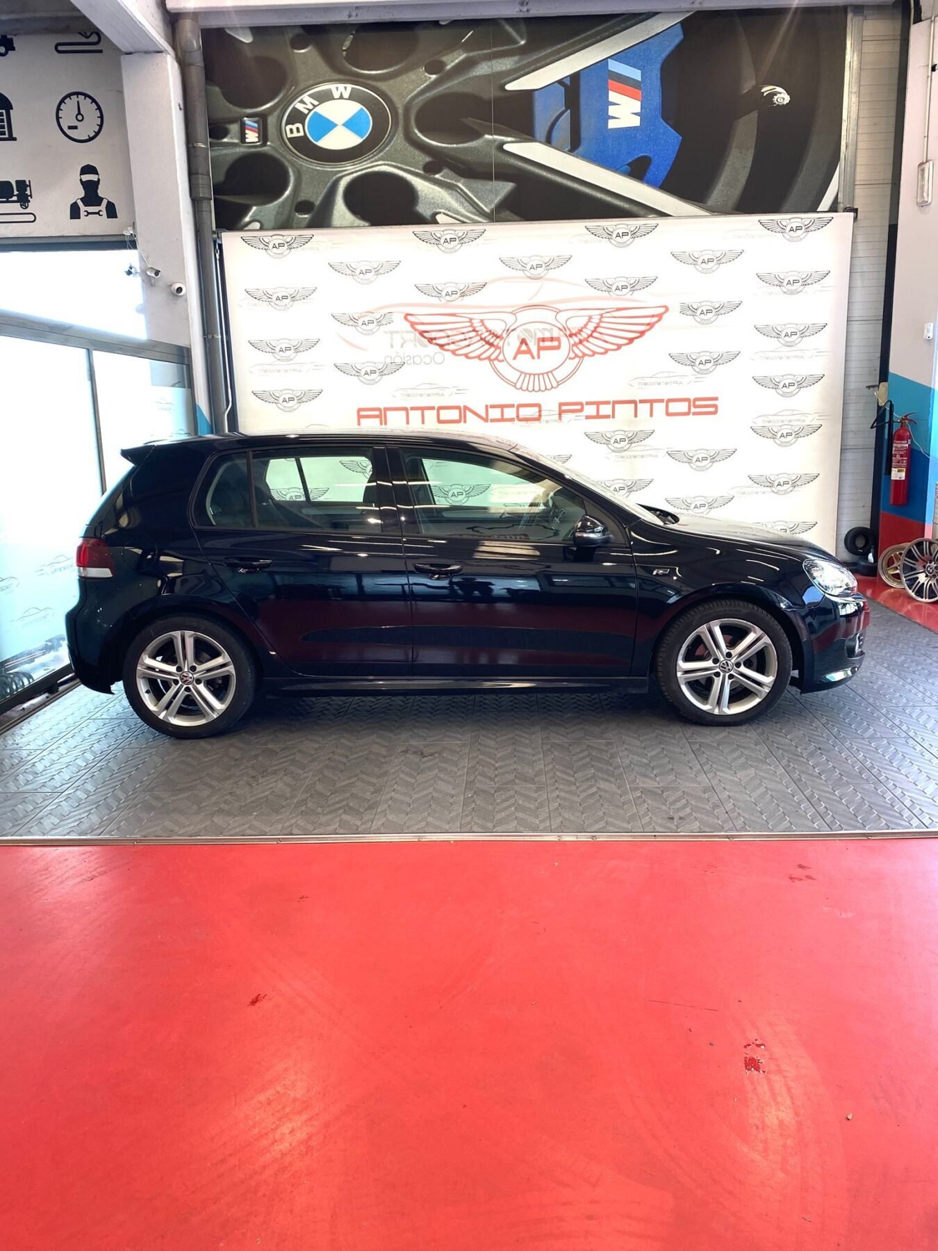 VOLKSWAGEN GOLF 1.6 TDI Rline