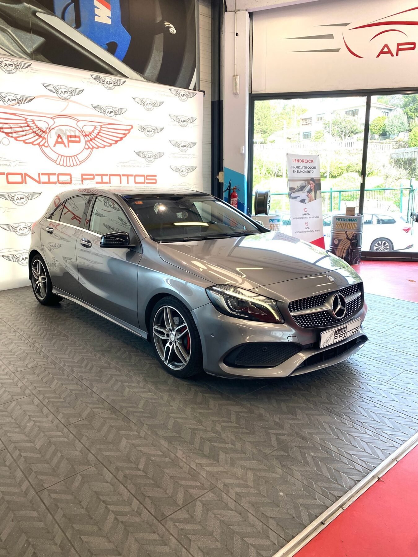 MERCEDES-BENZ CLASE A 200d 4 MATIC
