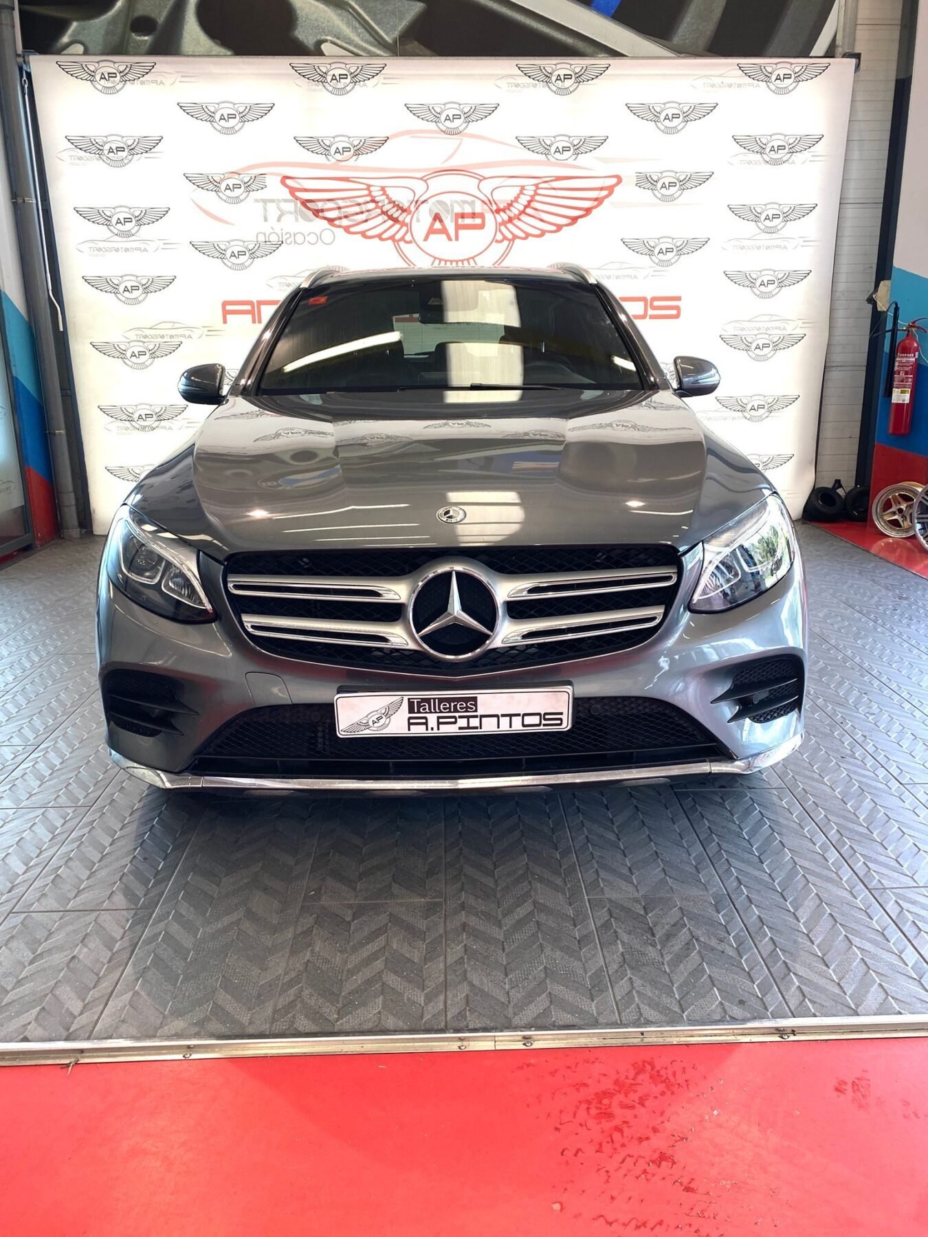 MERCEDES-BENZ GLC 250