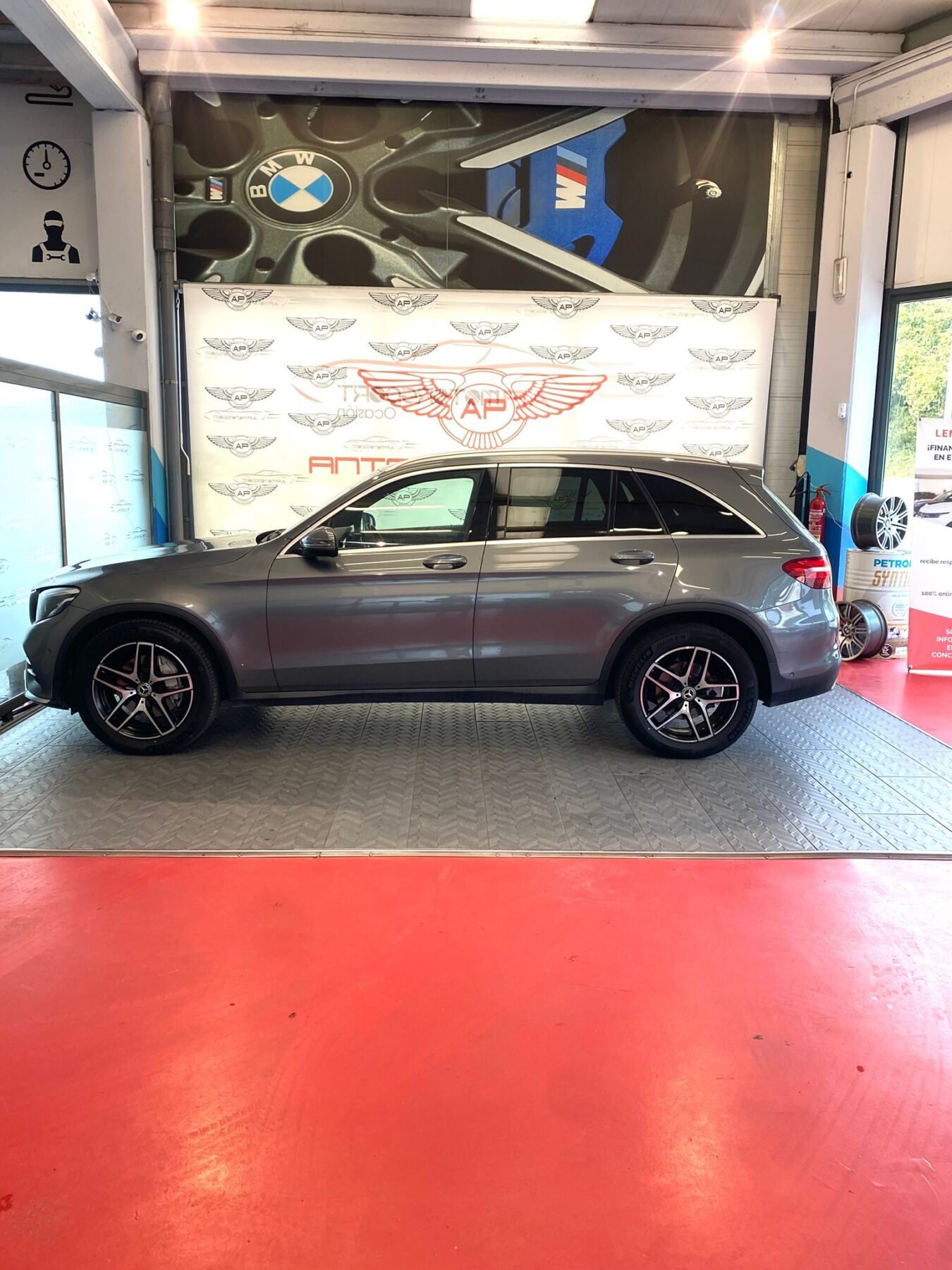 MERCEDES-BENZ GLC 250