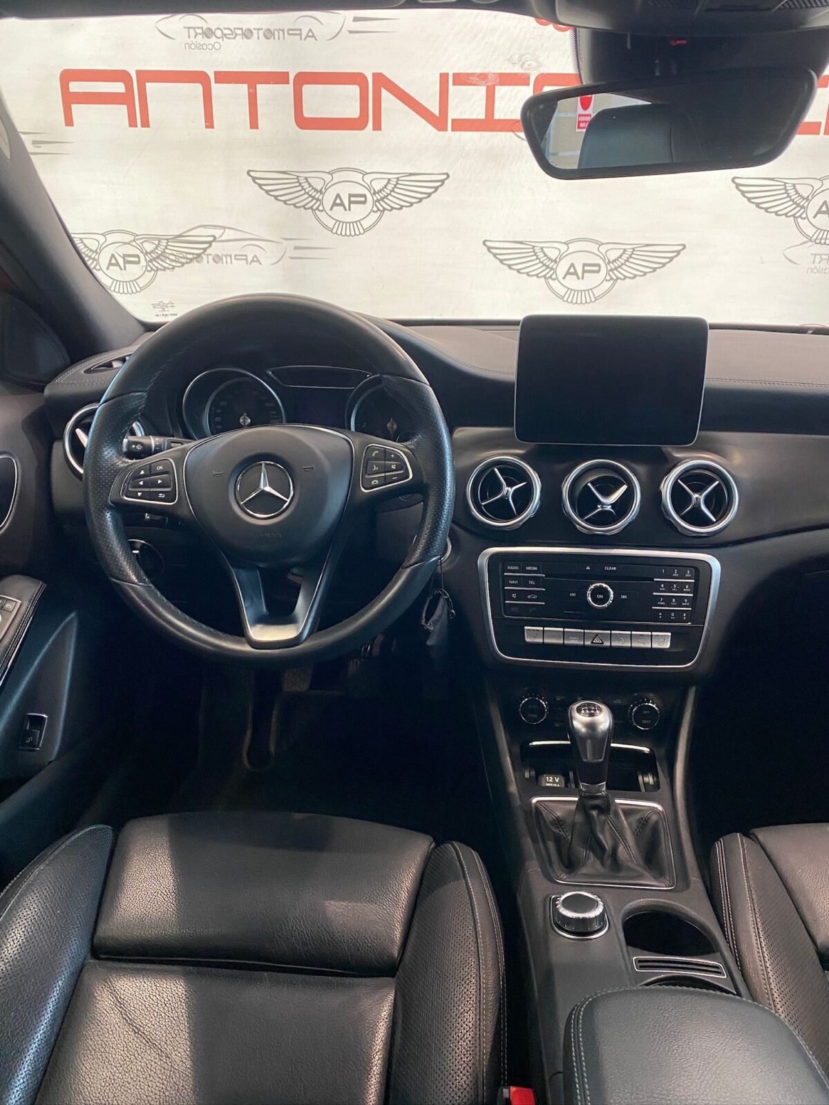 MERCEDES-BENZ GLA 2.0D