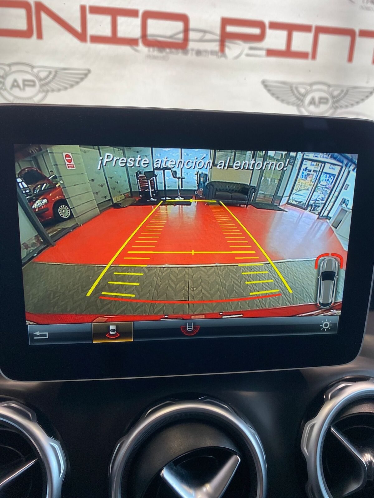 MERCEDES-BENZ GLA 2.0D