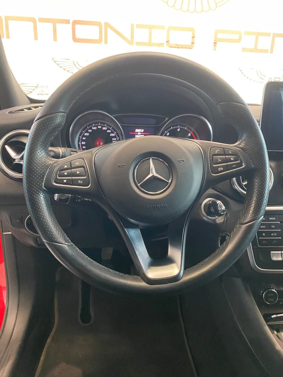 MERCEDES-BENZ GLA 2.0D