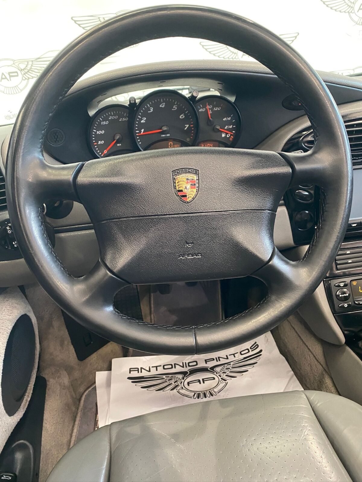 PORSCHE 2.5