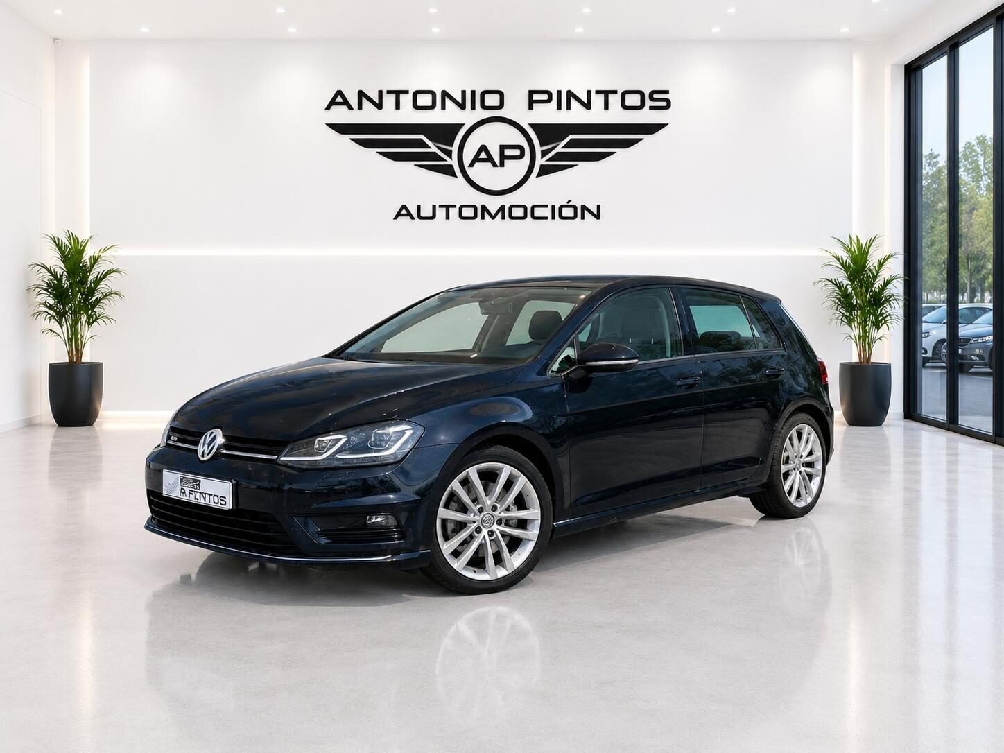 VOLKSWAGEN GOLF R LINE
