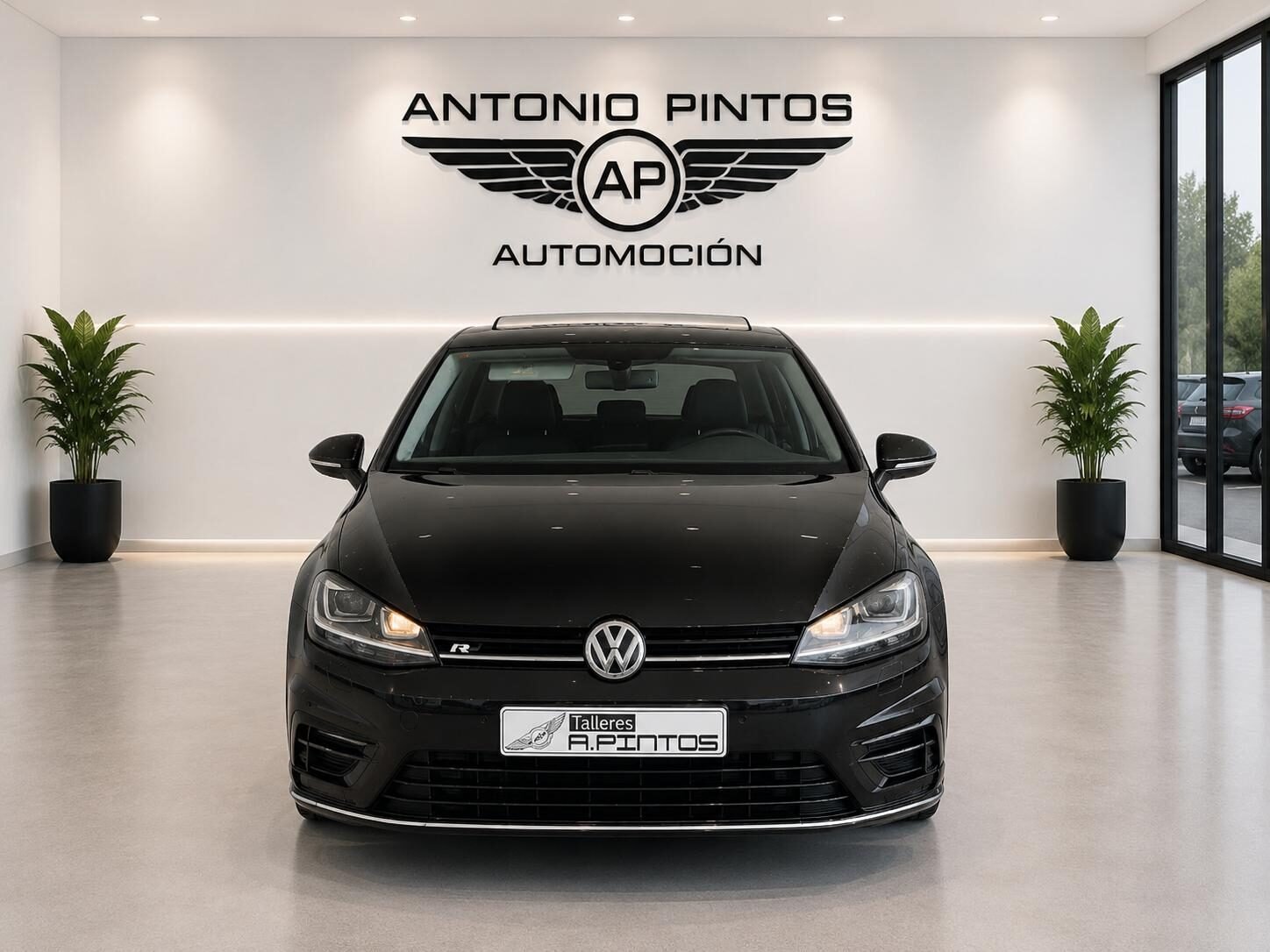 VOLKSWAGEN GOLF R LINE