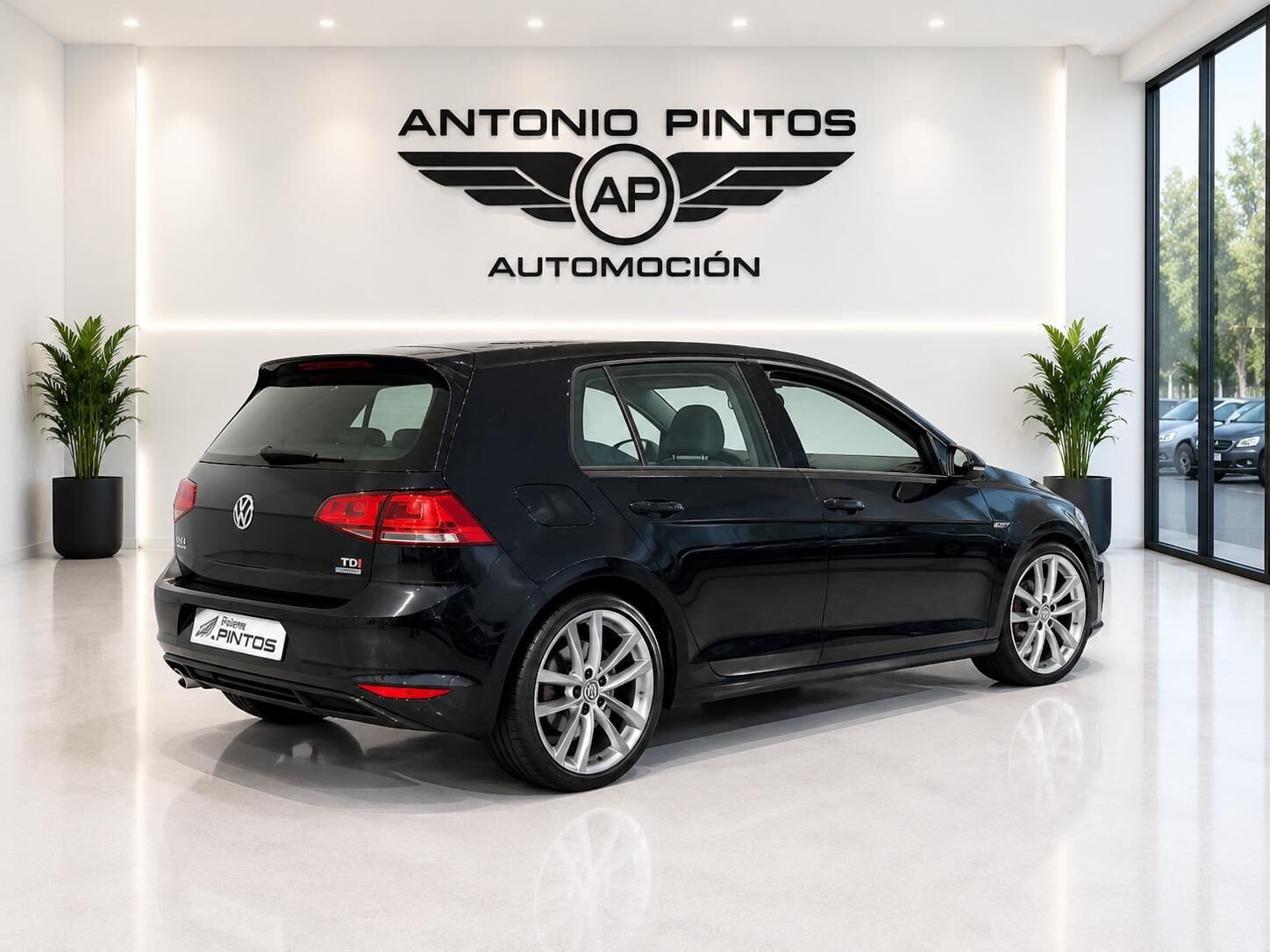 VOLKSWAGEN GOLF R LINE