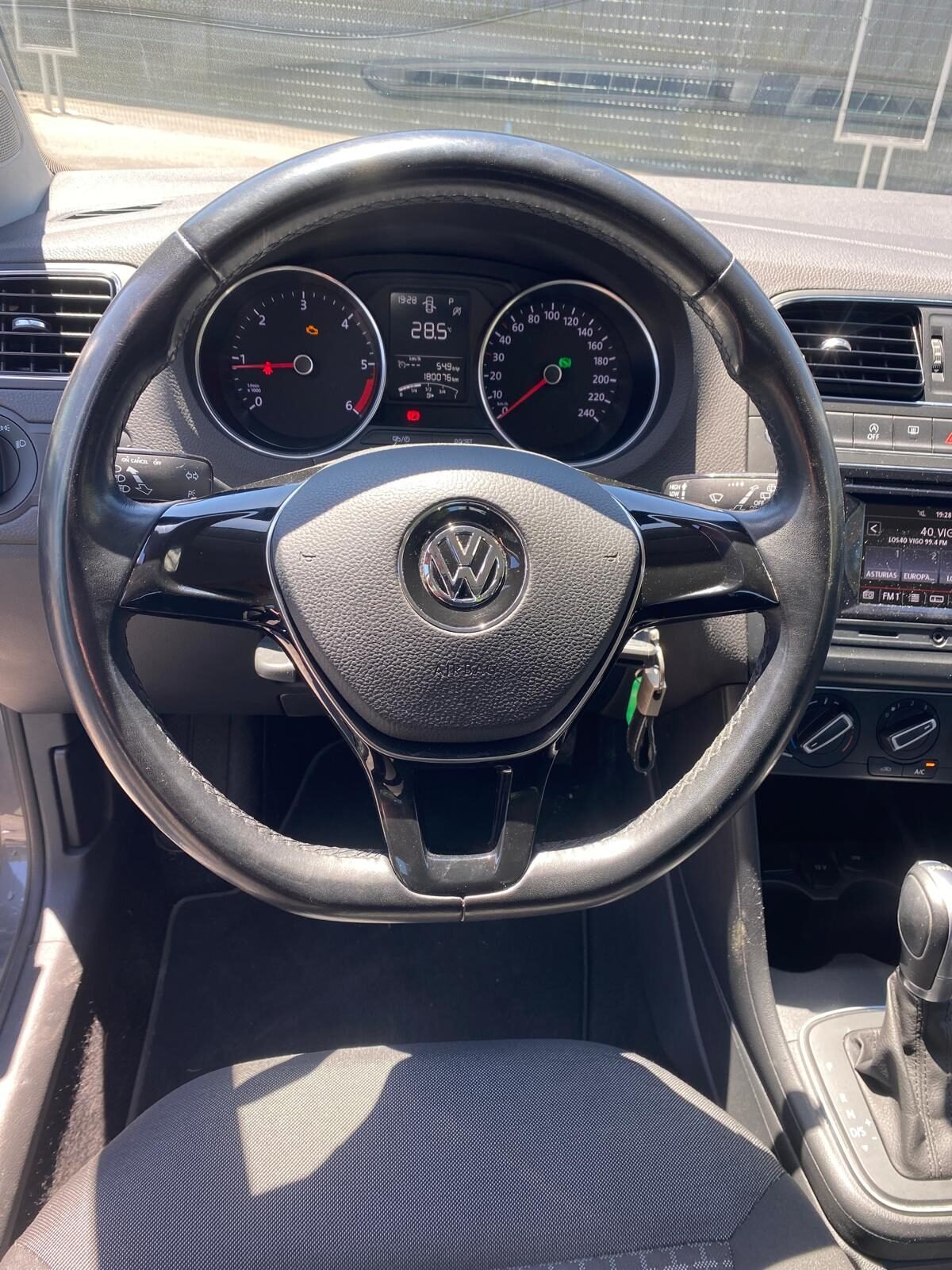 VOLKSWAGEN 1.4 TDI