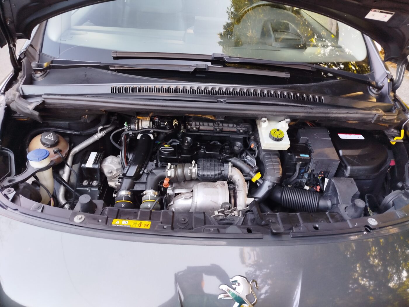 PEUGEOT 3008 1.6 hdi 120cv