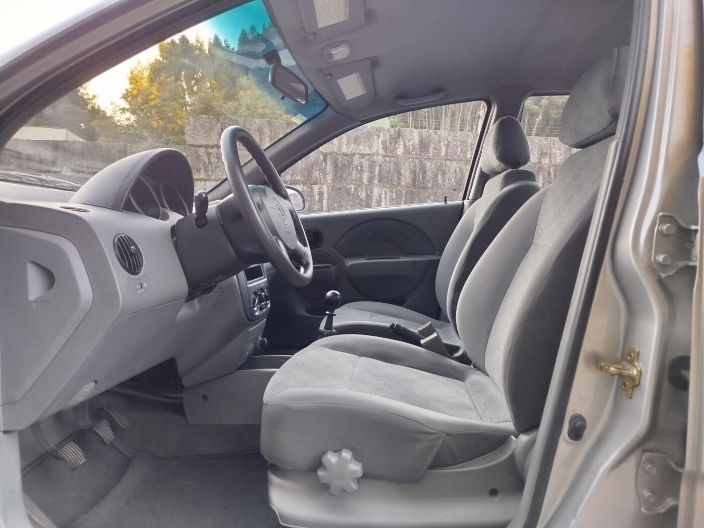 DAEWOO kalos sedan