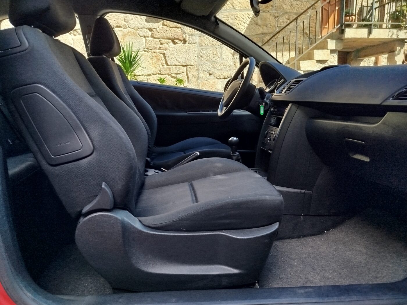 PEUGEOT 207 1.4 hdi 70cv