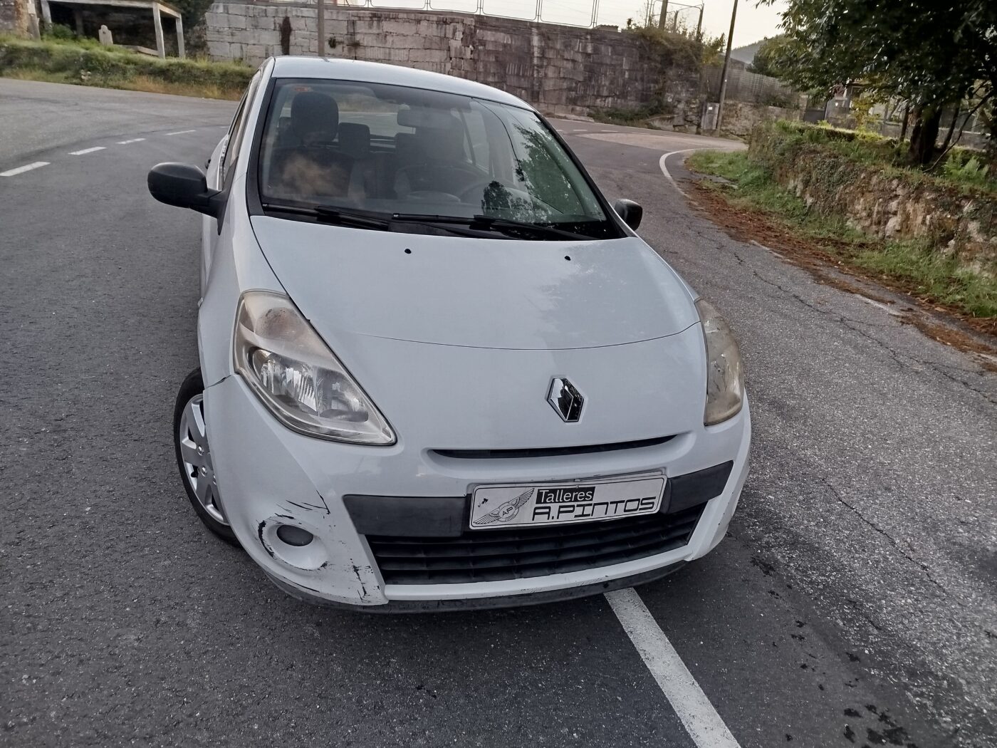 RENAULT CLIO 1.2 gasolina 75cv